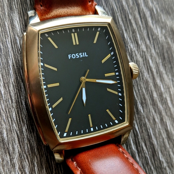 fossil bq2302